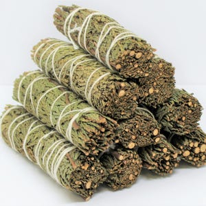 Cedar Smudge 4" Sticks - 3 Piece Lot (Fresh Bundles For Incense & Craft Uses) afbeelding 4