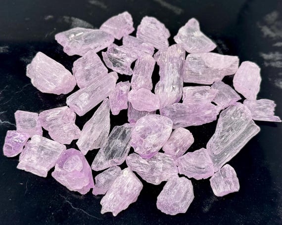 Kunzite Crystals, Natural Raw Kunzite Wholesale Bulk Lots (Premium Quality Rough Kunzite Gemstones, Pink Kunzite)