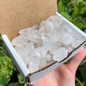 Clear Quartz Points Crystal Collection 1/2 Lb Box (8 oz, 'A' Grade, Natural Quartz Point)