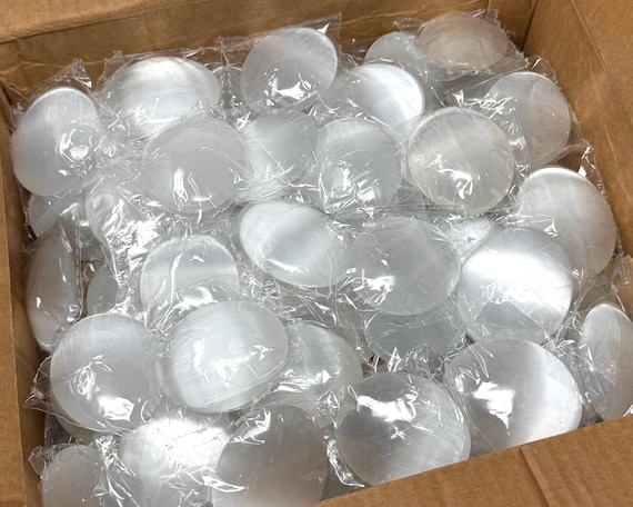 Wholesale 100 Selenite Palm Stones, 2.5" Wholesale Bulk Crystal Box (Premium Quality Polished Selenite Crystal Palm Stone)