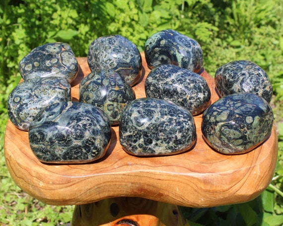 Kambaba Jasper Power Stones, Therapy Stone, EXTRA LARGE Palm Stone ('A' Grade, Crocodile Jasper, Polished Kambaba Jasper Crystals)