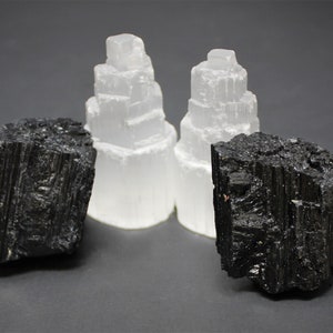 2 Selenite Towers & 2 Extra Grade Natural Black Tourmaline Logs - Home Protection Crystal Kit bild 2