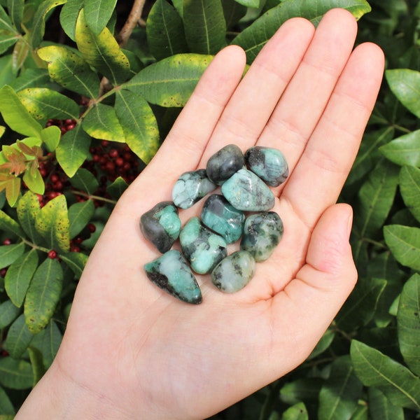 Emerald Tumbled Stones: Choose How Many Pieces (Premium Quality 'A' Grade)