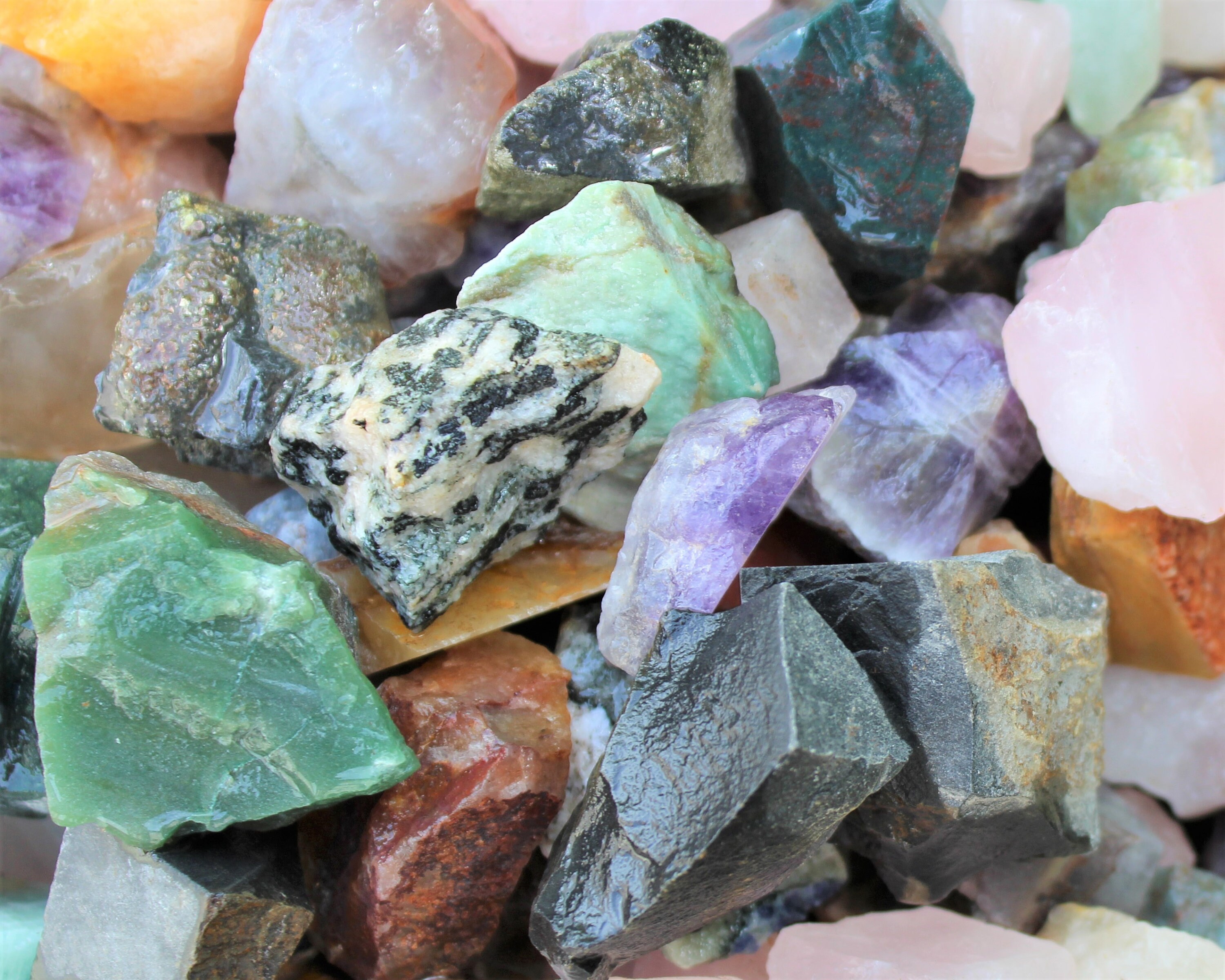 Premium Mixed Rough Rocks For Tumbling