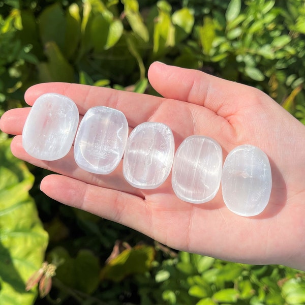 Selenite Worry Stone, Small Selenite Soothing Stone (Smooth Polished Selenite Stone, Palm Stone, Pocket Stone, Selenite Crystal)