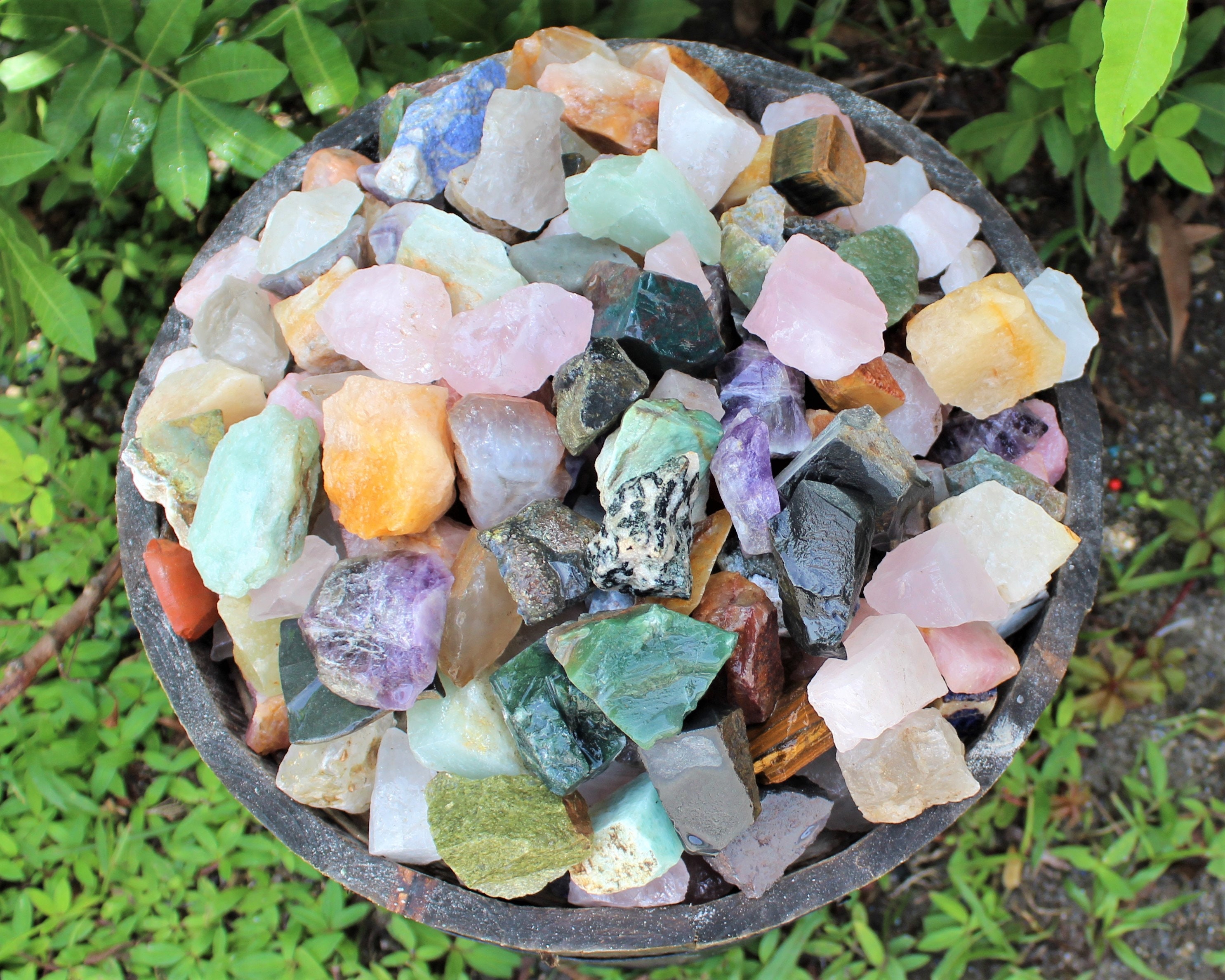 1LB Bulk Rough Stone Mix - 9 Types of Natural Raw Crystals & Rocks for  Tumbling, Cabbing, Polishing, Wire Wrapping