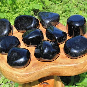 Black Obsidian Power Stones, EXTRA LARGE Palm Stone / Therapy Stone (&#39;AAA&#39; Grade Polished Black Obsidian, Natural Black Obsidian Crystals)