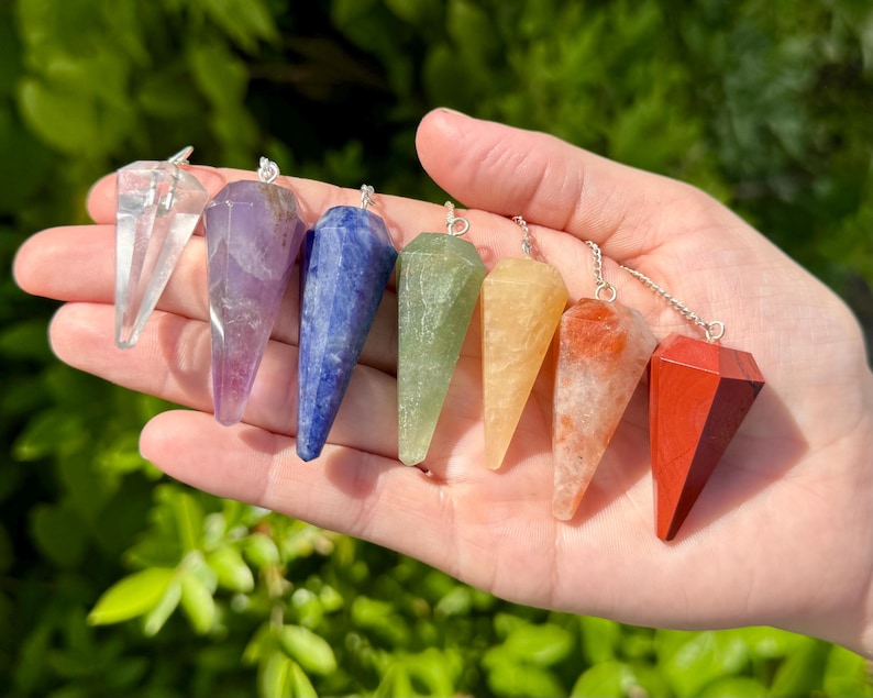 Crystal Gemstone Pendulums - BUY 3 GET 1 FREE - Faceted Pendulum With Chain (Dowsing & Divination) 7 Chakra Set