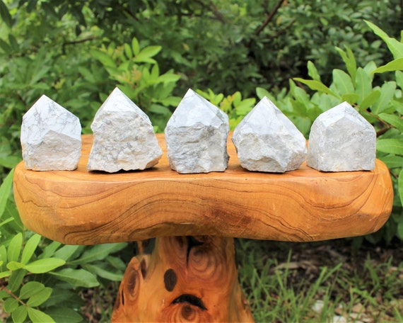 White Howlite Top Polished Point ('AAA' Grade White Howlite Cut Base Crystal, White Howlite Crystal Point, Home Decor)