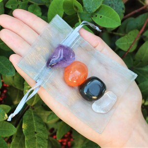 Spirituality Crystal Kit, 4 pcs In Organza Pouch Most Popular Tumbled Crystal Gift Kits Chakra Protection Healing Sets 1 Set