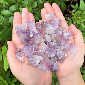 Amethyst Points &#39;A&#39; Grade Natural Crystal Points: Choose Ounces or lbs Wholesale Bulk Lots (Natural Amethyst Points, Raw Amethyst Points)