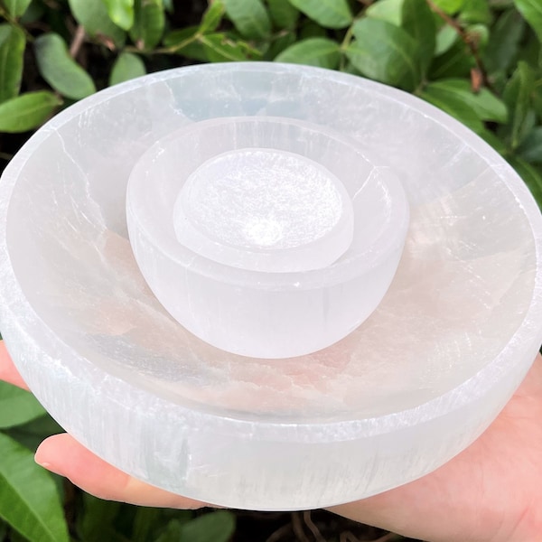 Selenite Charging Bowls - 2", 3", 4", 6" or 8" - Choose Size (Selenite Crystal Cleansing Bowl, Charging & Purification Carved Offering Bowl)