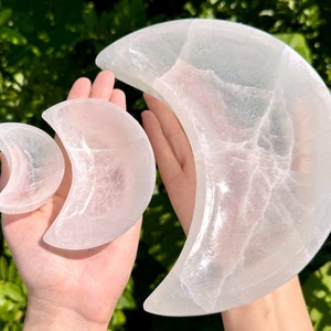 Selenite Moon Charging Bowl, 2.75&quot;, 4&quot;, 6&quot; or 8&quot; Moon Shaped Offering Bowl - Choose Size (Selenite Cleansing Bowl, Charging + Purification)