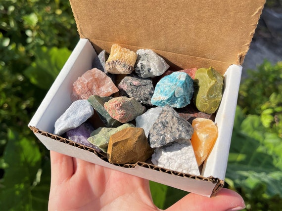 MINIATURE Crafters Collection Box: Gems Crystals Natural Raw Minerals - 1/2 lb (8 oz) (Mixed Tiny Gemstone, 0.25" - 1")