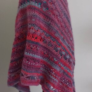 Crochet Poncho Pattern Mixed Stitched Lacy Colorway woman clothing, crochet poncho pattern for varigate yarn image 3