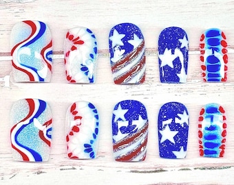 Unhas postiças personalizadas feitas à mão para o Dia da Independência de 4 de julho | Unhas postiças, unhas patrióticas, unhas reutilizáveis, unhas vermelhas, brancas e azuis dos EUA
