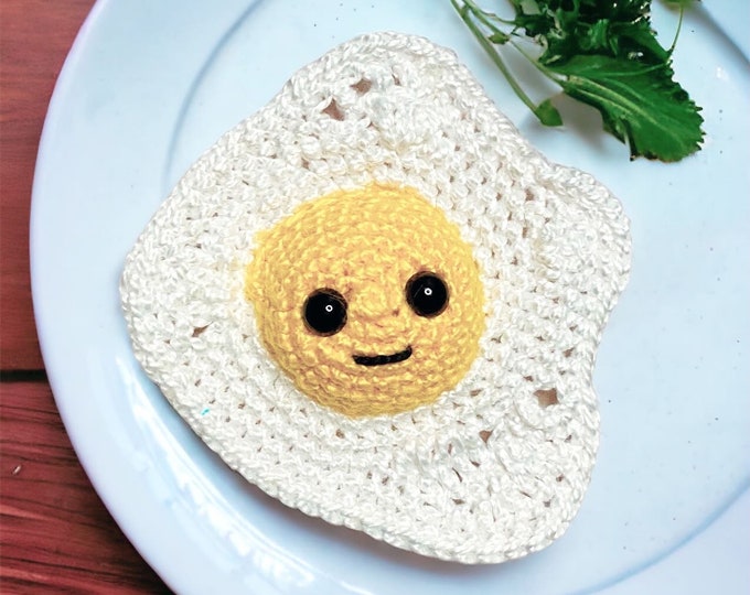 Adorable Crochet Amigurumi Fried Egg - Handmade Plush Toy, Perfect Gift for Breakfast Lovers, Playful Foodie Décor