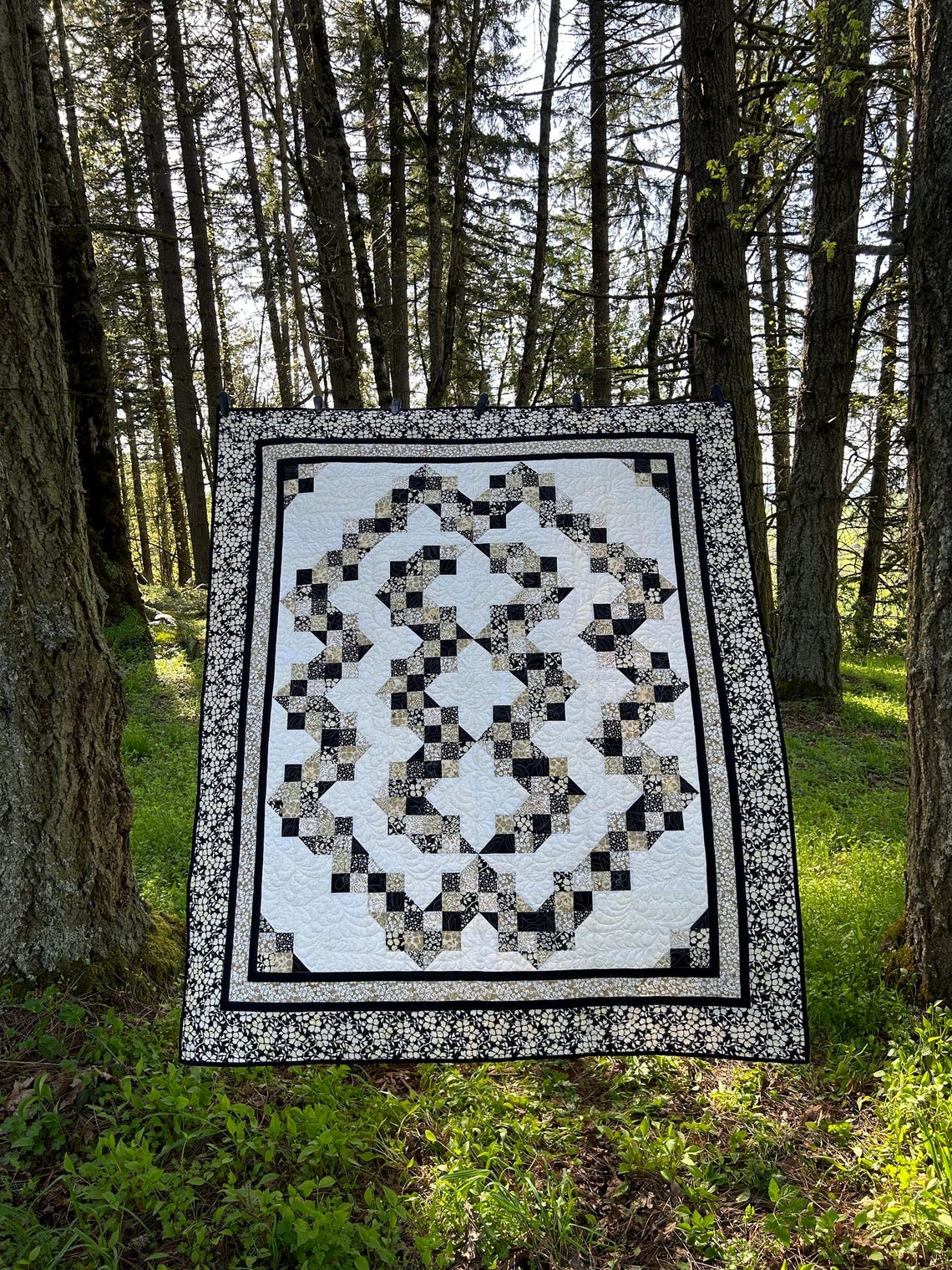 Island Batik- Motif Black - Motif Black