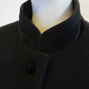 Dolce&Gabbana Black Wool Coat with Standing Collar and Velvet Trim Detail image 8