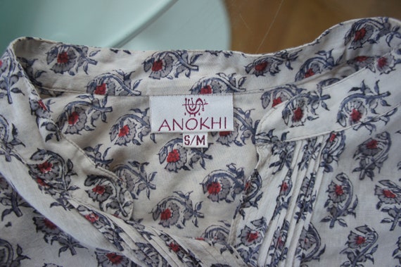 Anokhi Floral Grey Paisley Pintuck Blouse - image 8