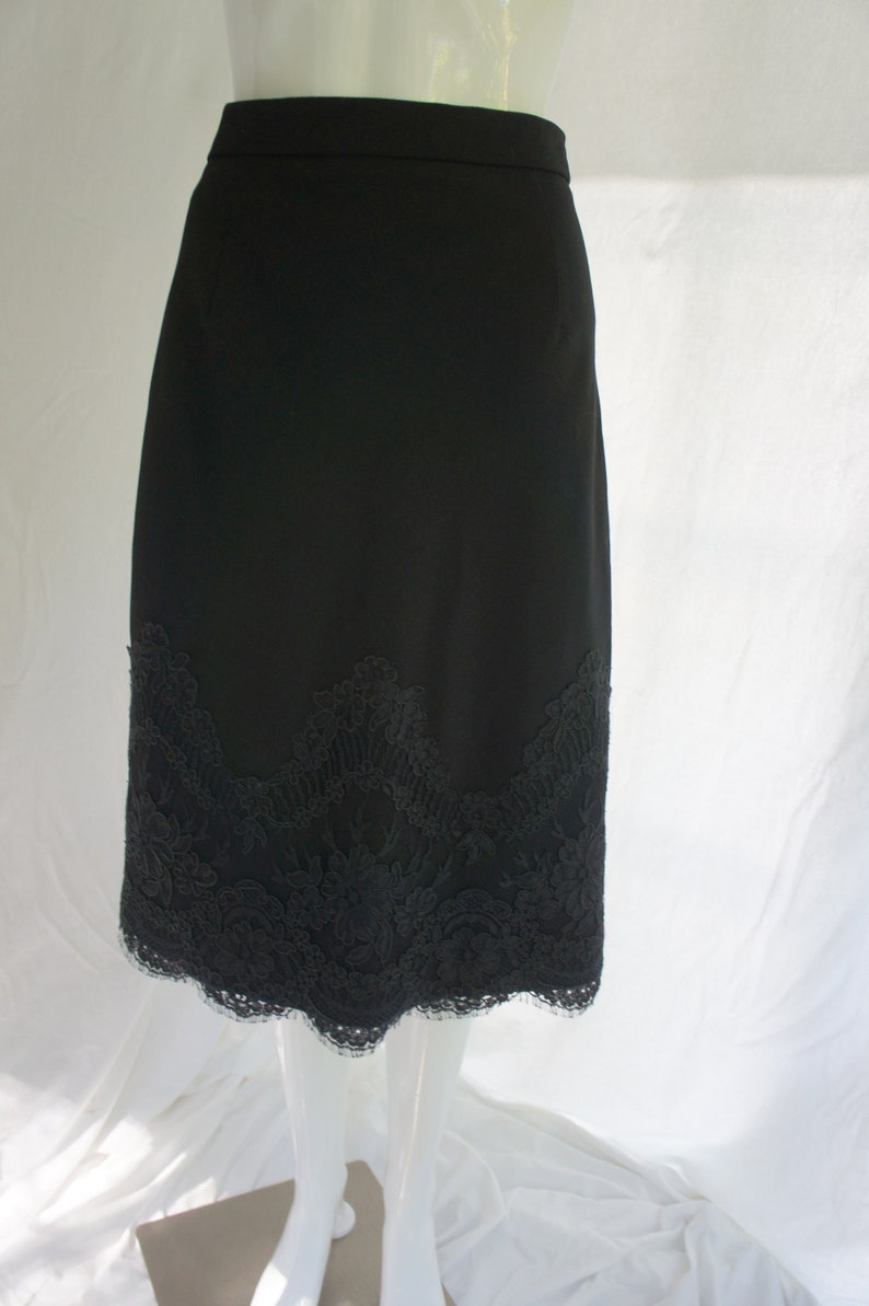 Peggy Jennings Black Lace Trim Scalloped Edge Wool Skirt image 3