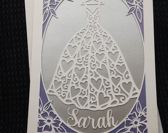 Tarjeta de despedida de soltera personalizada con vestido de novia.