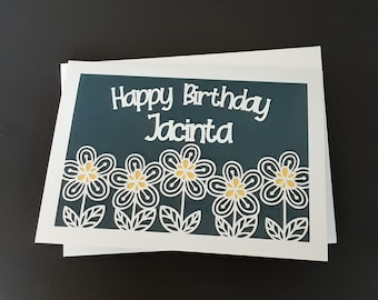 Tarjeta de cumpleaños personalizada con flores, hecha a medida.