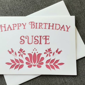 Personalisierte Geburtstagskarte mit Volkskunst Blumen;personalisierte Karte
