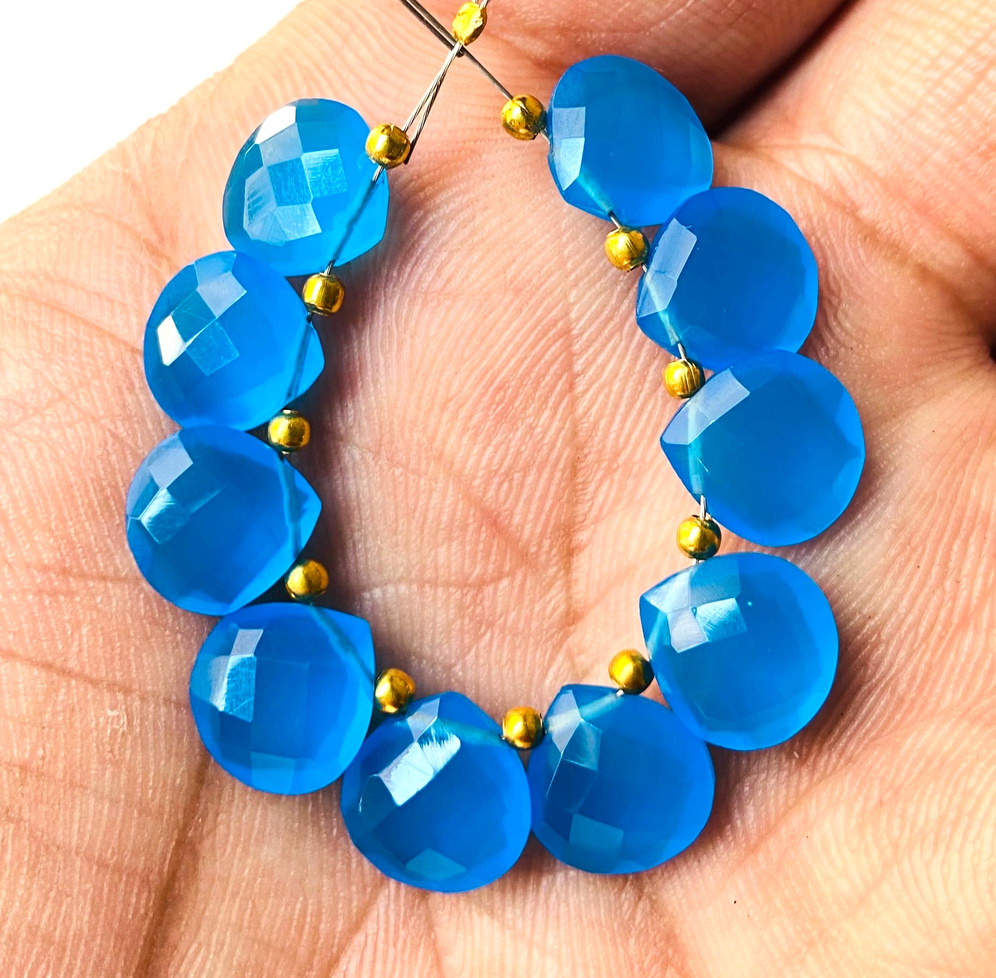 ファセットカットのブルーカルセドニーハート宝石：トップドリル加工