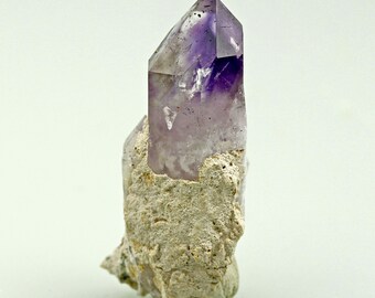 セプター スモーキーアメジスト クリスタル ブランドバーグ地域