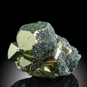 Pyrite super shiny Crystals from Peru - Healing Crystals, Home Decor, Souvenir, Gifts