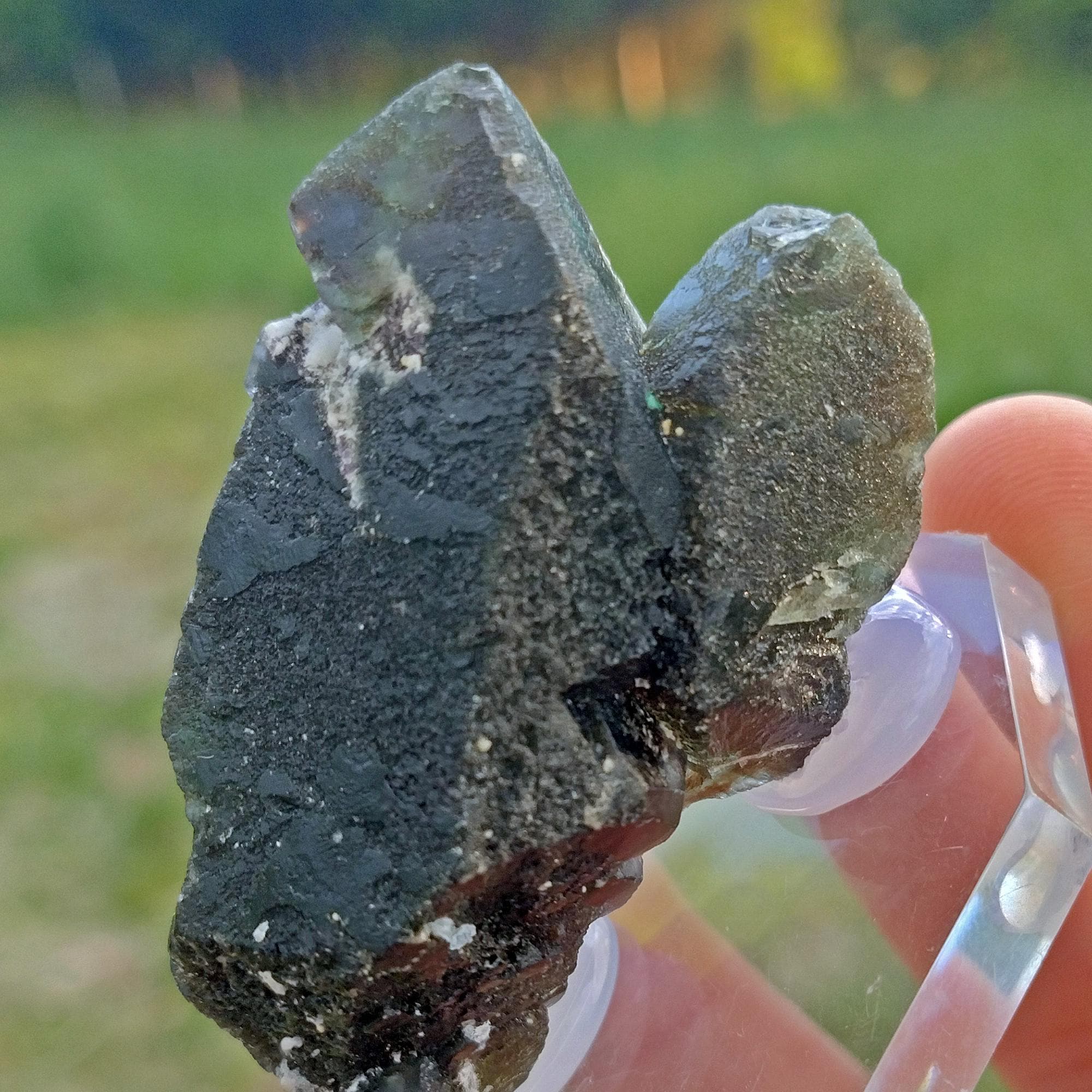 no.0048 スピネルとグリーンウッド Buy Dark Green Spinel Twin Fluorite – Erongo Region Namibia