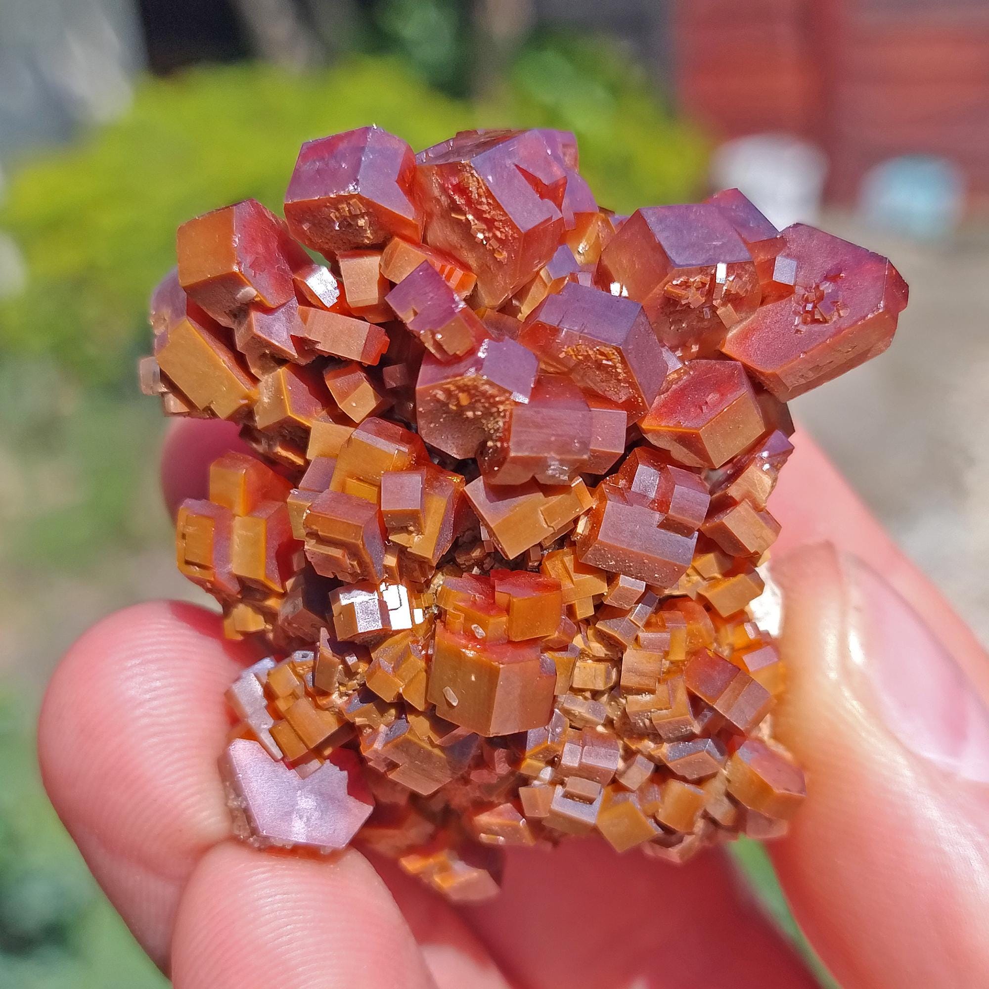 母岩上の赤褐色バナジナイト結晶 – ミブラーデン、モロッコ標本 - Etsy
