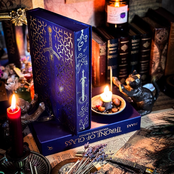 THRONE OF GLASS Hand Painted Edges - Special Edition - Collector's Edition Sprayed Edge - Hardback Book Sarah J Maas Books