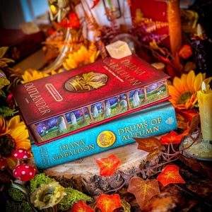 Hand-Painted Outlander Book Edges – 25th Anniversary Hardback Edition