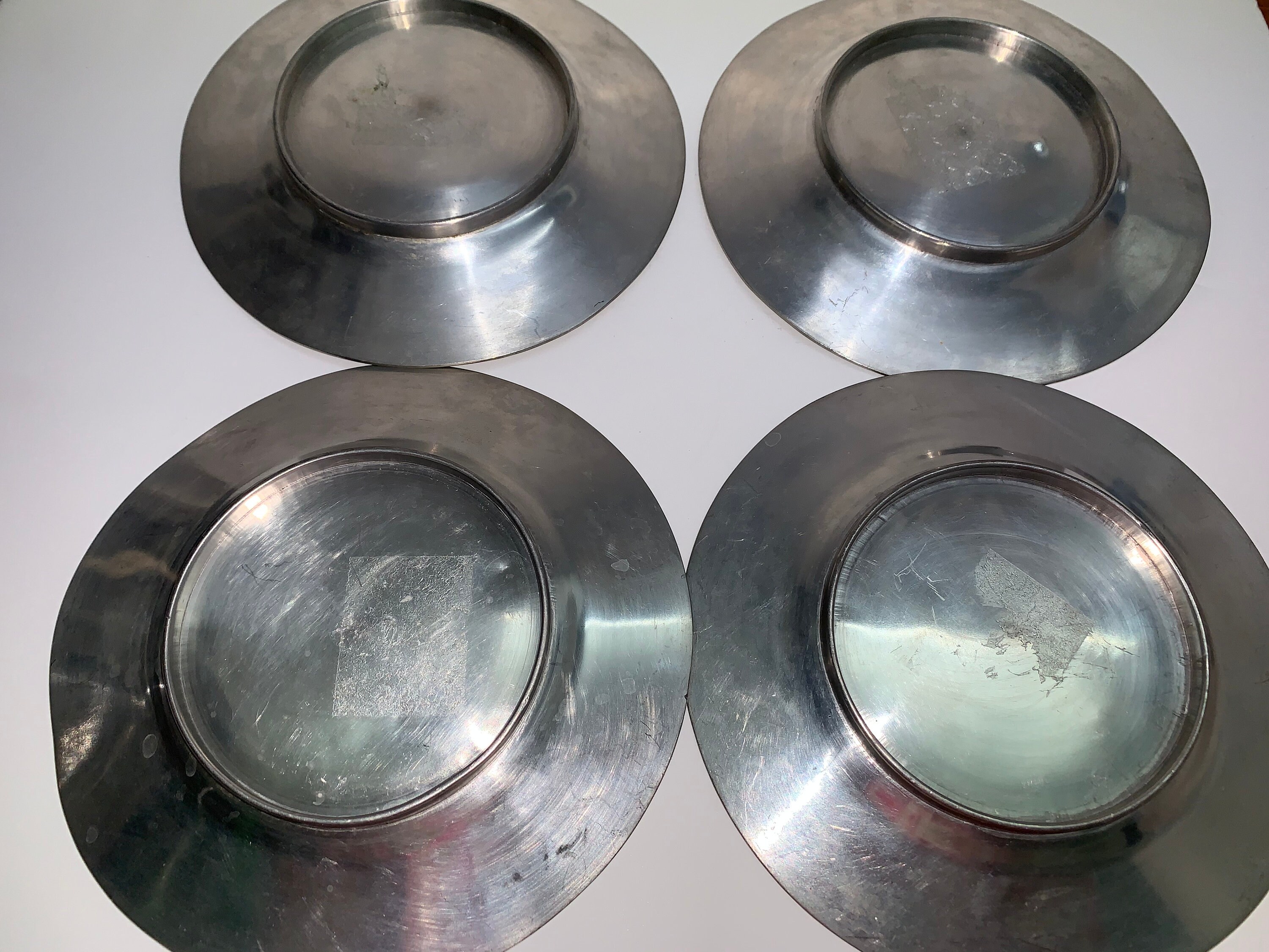 ヴィンテージ 美しい彫刻プレート 4枚セット コレクターズアイテム