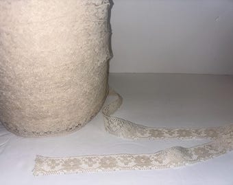 NEW Vintage Cream/Ivory Scallop Lace 1 1/4"Wide per 15 Yards More Available