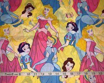 Disney Rapunzel & Sleeping Beauty Northwest Fleece Blanket & Sling Bag Belle