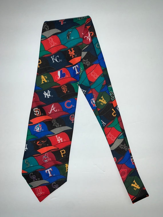 Vintage 1995 MLB Caps Baseball Man Neck Tie