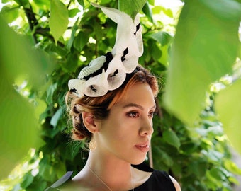 Calla Lily Black White Fascinator Royal Ascot Melbourne Cup Race Wedding Summer Hat Sinamay Feather Art Deco Free Shipping