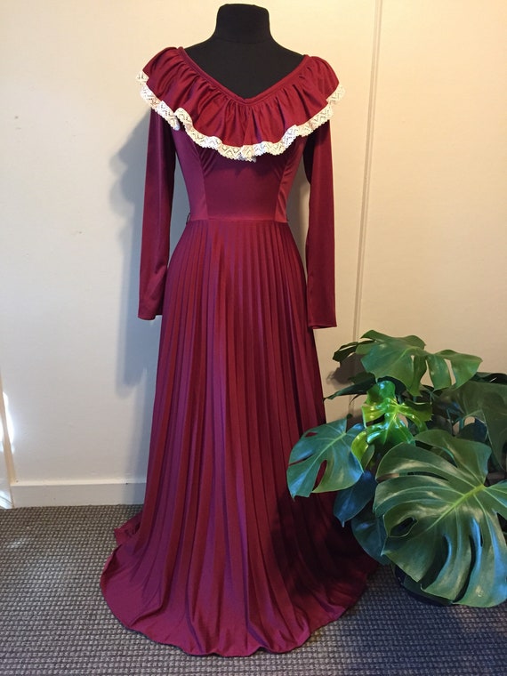 Vintage 70s JC Penney Red Wine Prairie Dress Pleat