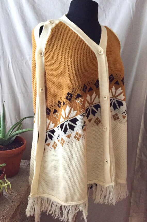 70s Knit Poncho Cape Fringe Nordic Cream Mustard … - image 3