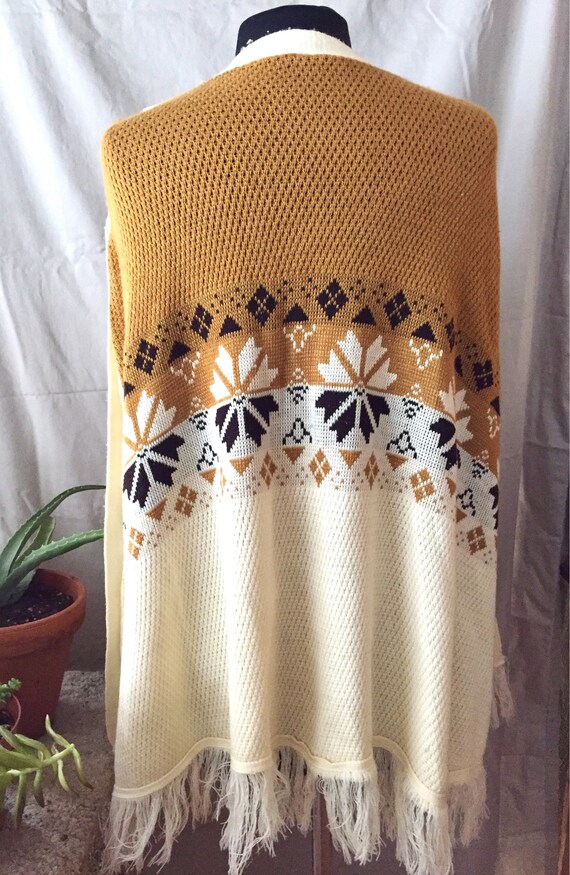 70s Knit Poncho Cape Fringe Nordic Cream Mustard … - image 2