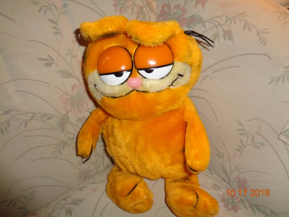 1981 garfield plush