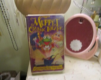 1994 Muppet Classic Theater Jim Henson Productions Clam Shell Case Where 6 Fairy Tales Take A Wacky Twist