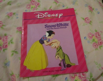 1992 Disney Snow White and the Seven Dwarfs SC Book