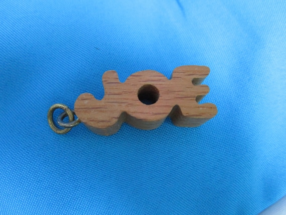 Wood cutout name Joe for Keyring - image 1