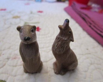 Vintage Ceramic set of 2 small animal figurines Howling Coyote and Capybara or Marmot or Maramota or something
