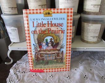 1963 Laura ingalls Wilder Little House on the Prairie Illustrated by Garth Williams Scholastic SC Book
