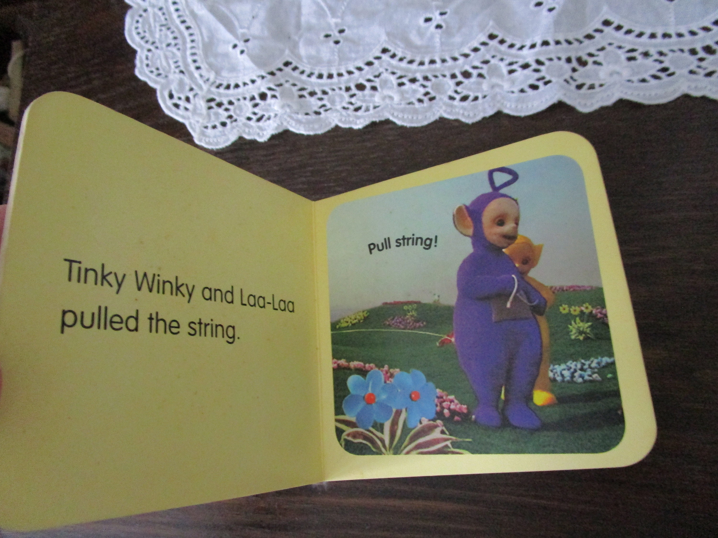 ファッションデザイナー 1998 First Printing Scholastic Teletubbies the Magic String 絵本・児童書